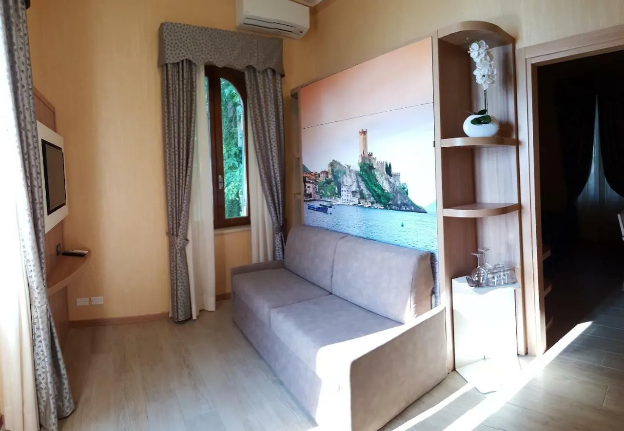 Hotel Vela D'Oro Park 巴多利诺