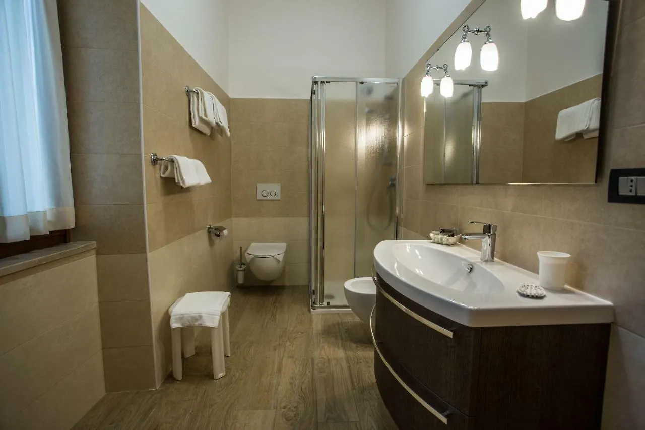 Hotel Vela D'Oro Park 巴多利诺 3*,